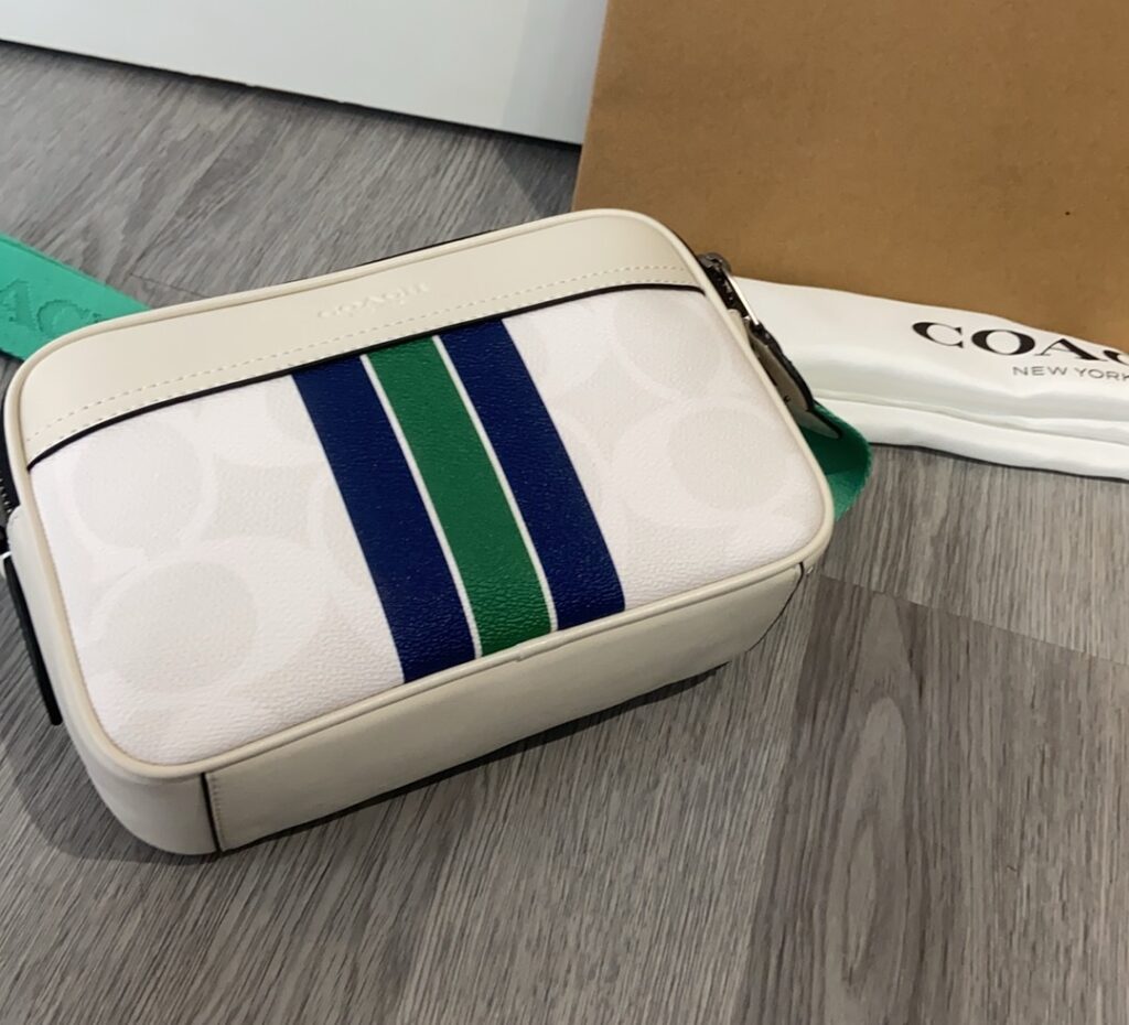 Bolsa camera branca com faixa verde 8
