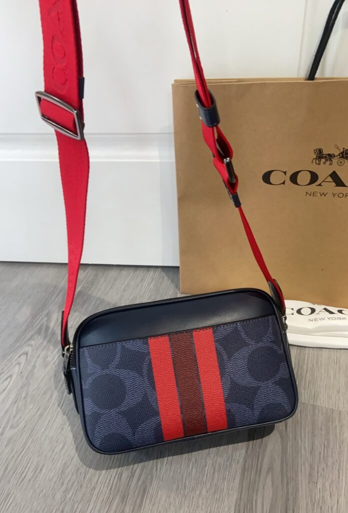 Bolsa camera azul com faixa vermelha 3