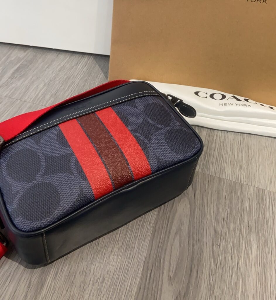 Bolsa camera azul com faixa vermelha 7