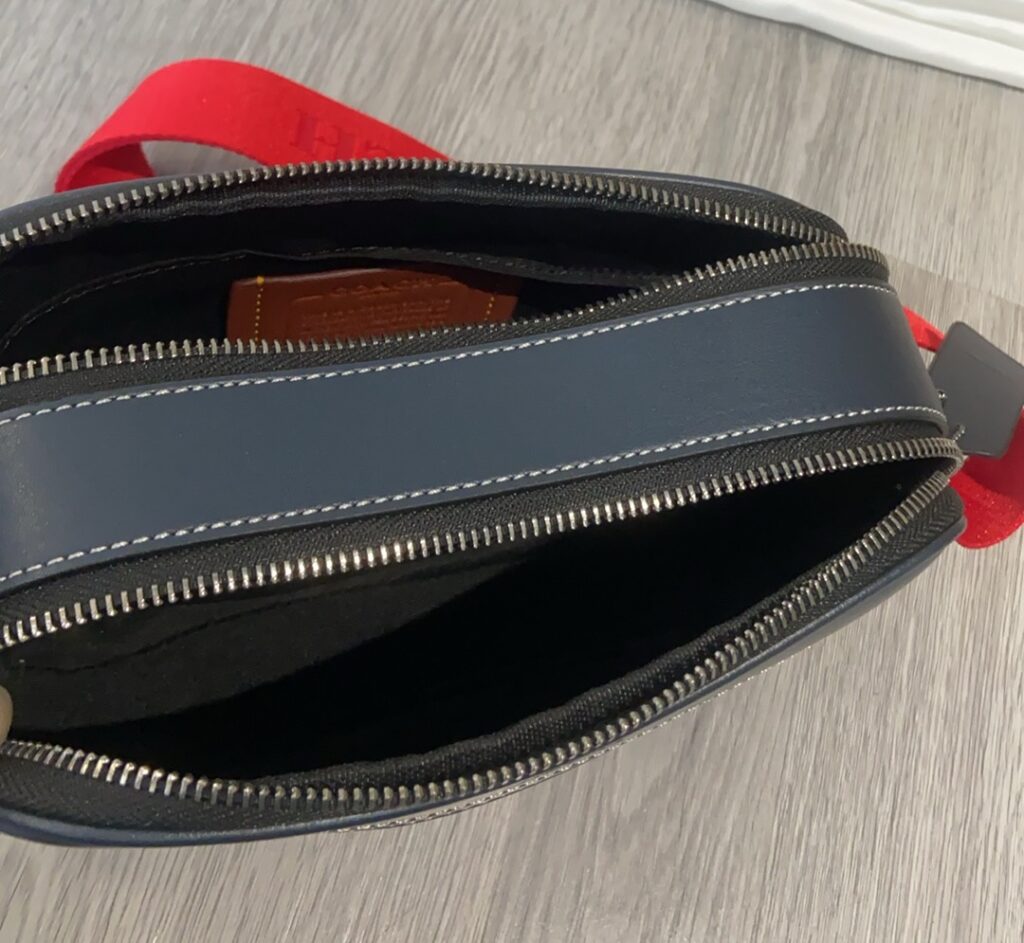 Bolsa camera azul com faixa vermelha 8