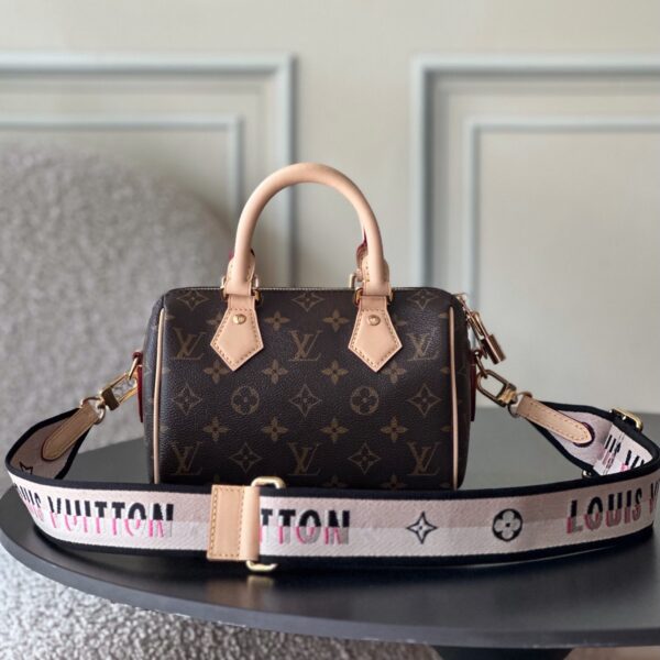 Bolsa Speedy Bandouliere 20 Monogram com alca larga 1
