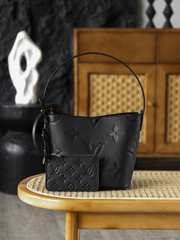 Bolsa All In BB Monogram Empreinte preta 1