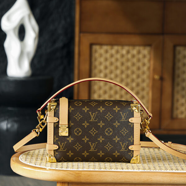 Bolsa Side Trunk MM em canvas Monogram 1