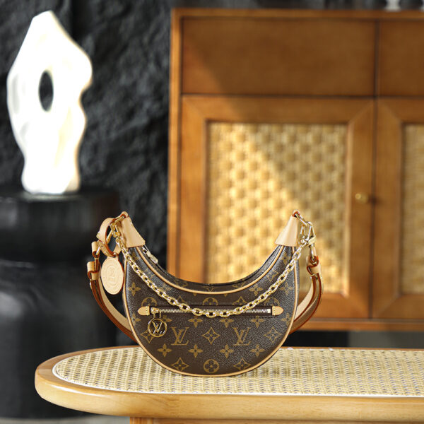 Bolsa Loop Hobo em canvas Monogram 1