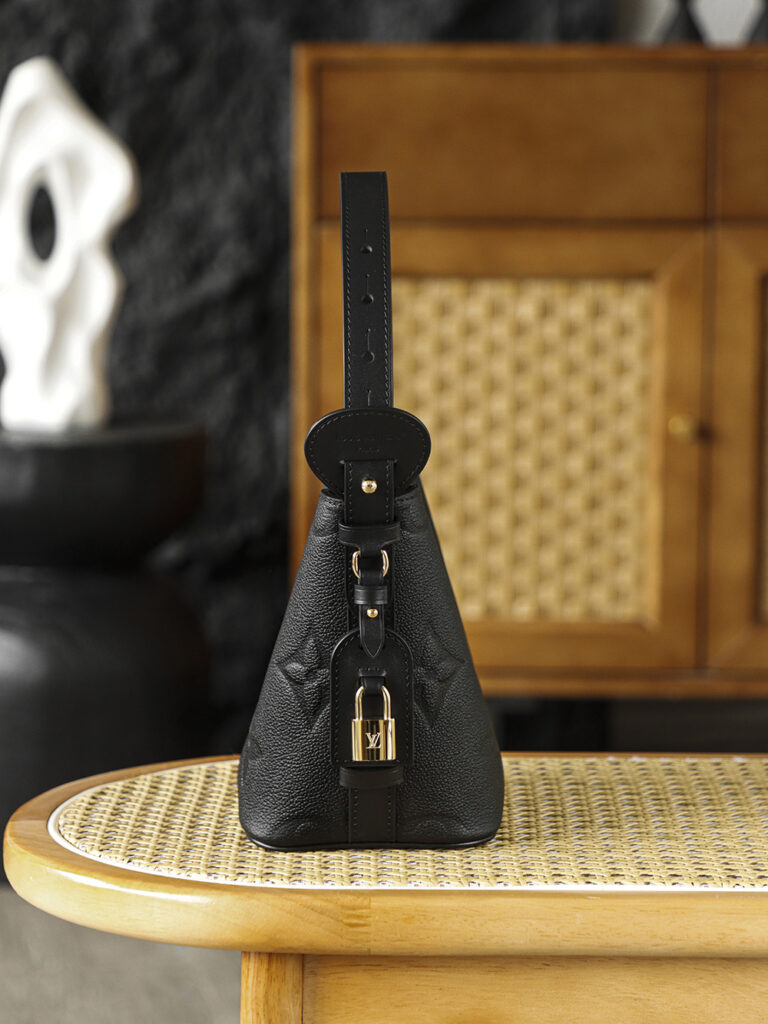 Bolsa All In BB Monogram Empreinte preta 2
