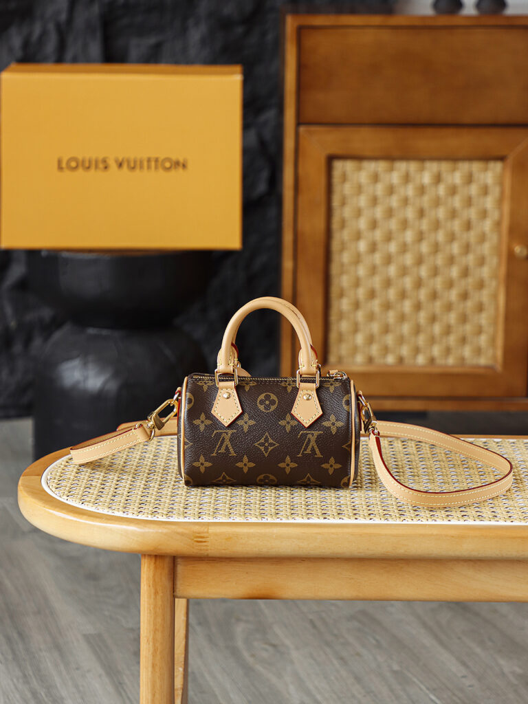 Bolsa Nano Speedy em canvas Monogram 3