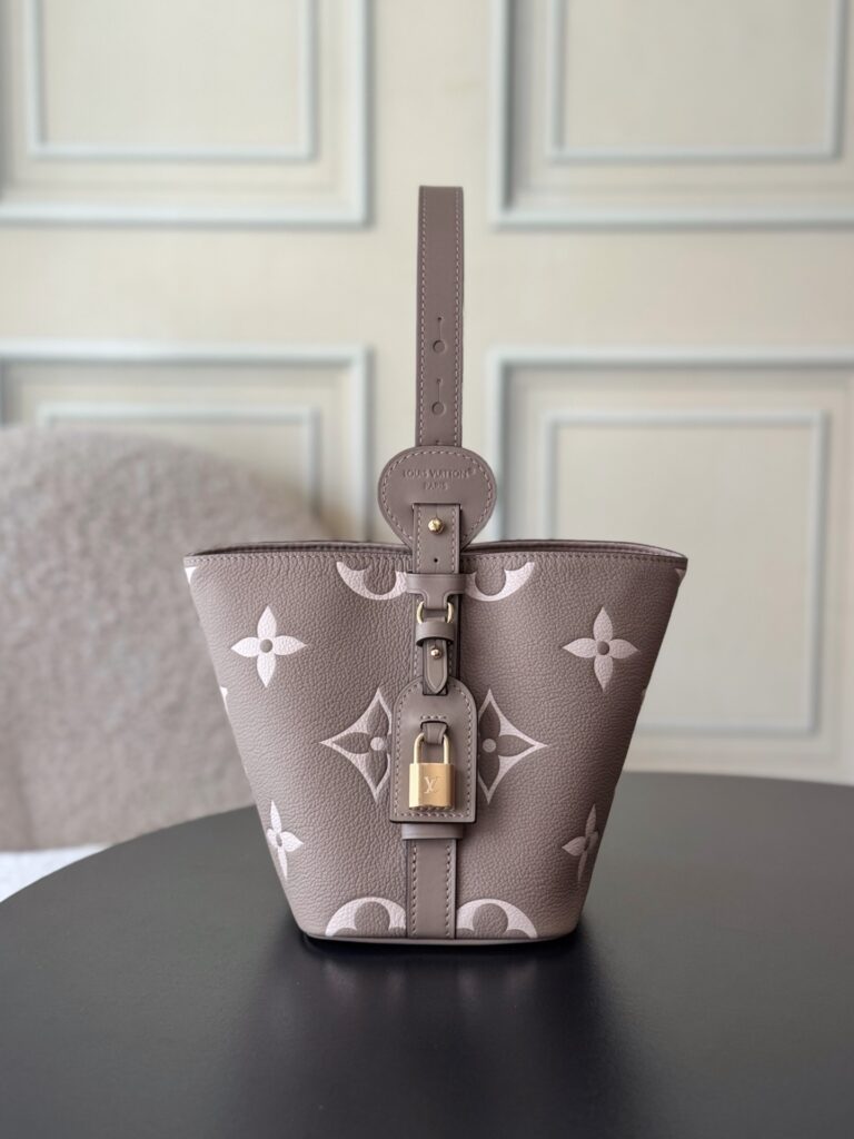 Bolsa All In BB Monogram Empreinte taupe e creme 3