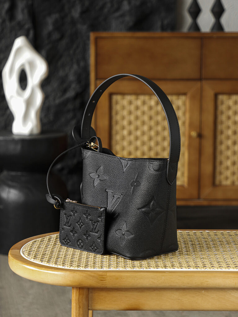 Bolsa All In BB Monogram Empreinte preta 3