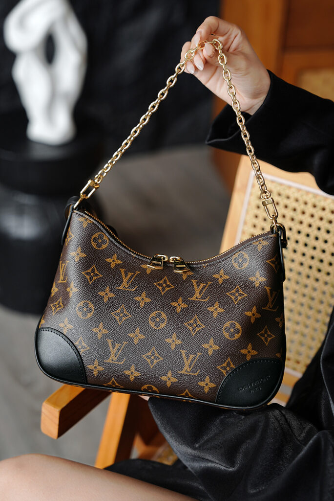 Bolsa Boulogne pequena Monogram preto 4