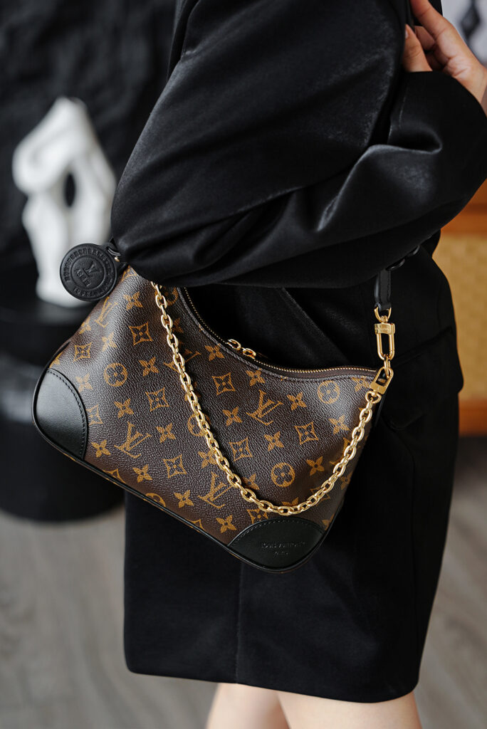 Bolsa Boulogne pequena Monogram preto 5