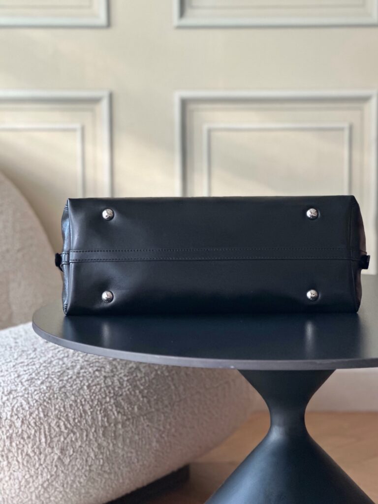 Bolsa CarryAll MM Black Monogram 5