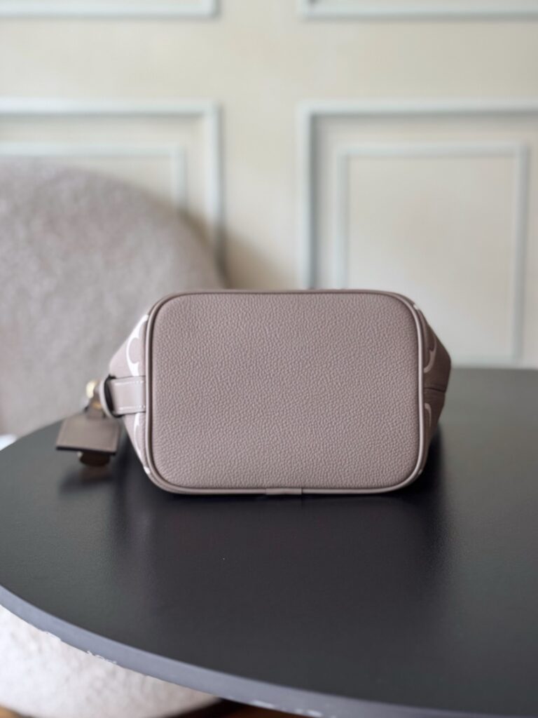 Bolsa All In BB Monogram Empreinte taupe e creme 5