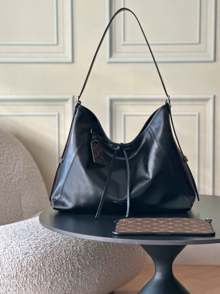 Bolsa CarryAll MM Black Monogram 6