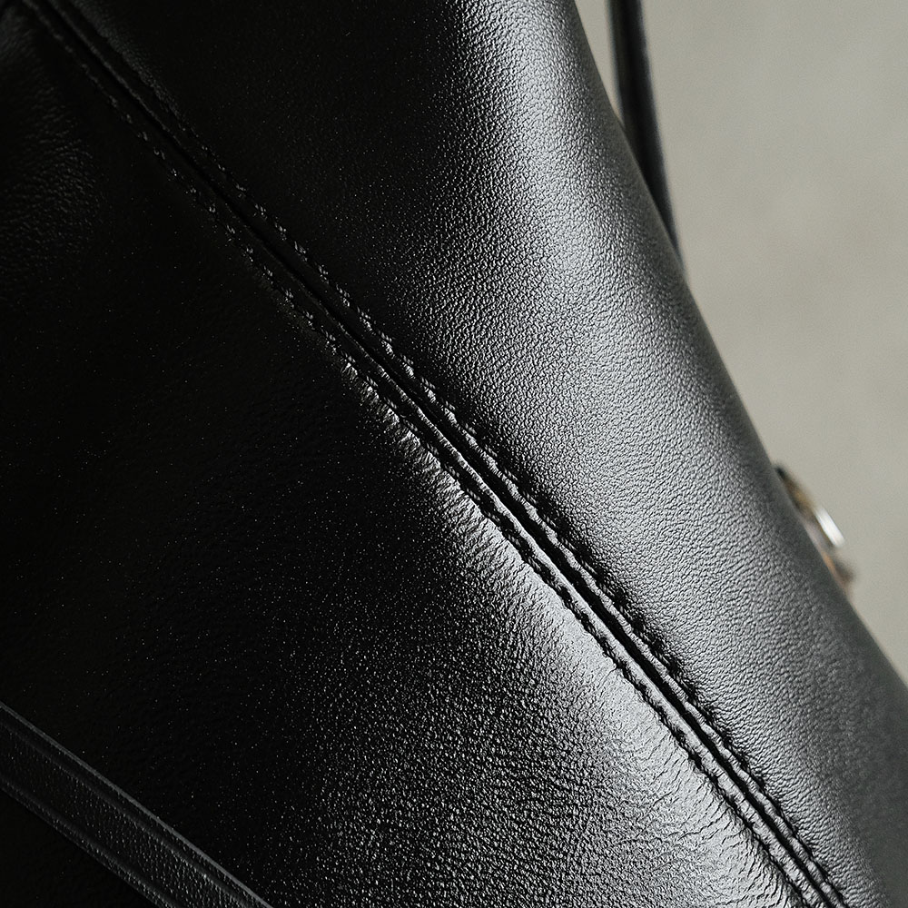 Bolsa CarryAll MM Black Monogram 7