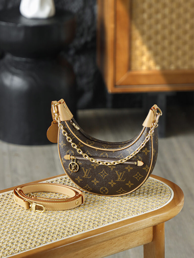 Bolsa Loop Hobo em canvas Monogram 7
