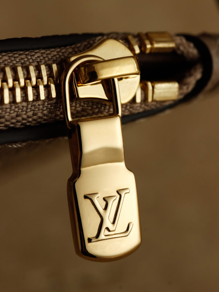 Bolsa All In BB Monogram Empreinte taupe e creme 11