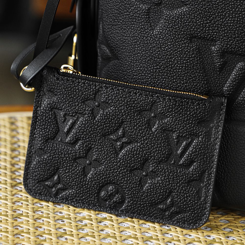 Bolsa All In BB Monogram Empreinte preta 11