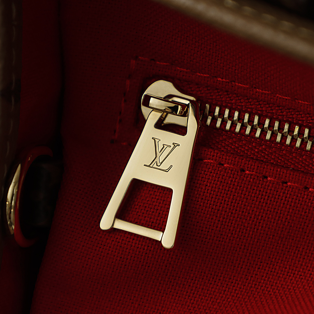 Bolsa Onthego PM em canvas Monogram Reverse 17