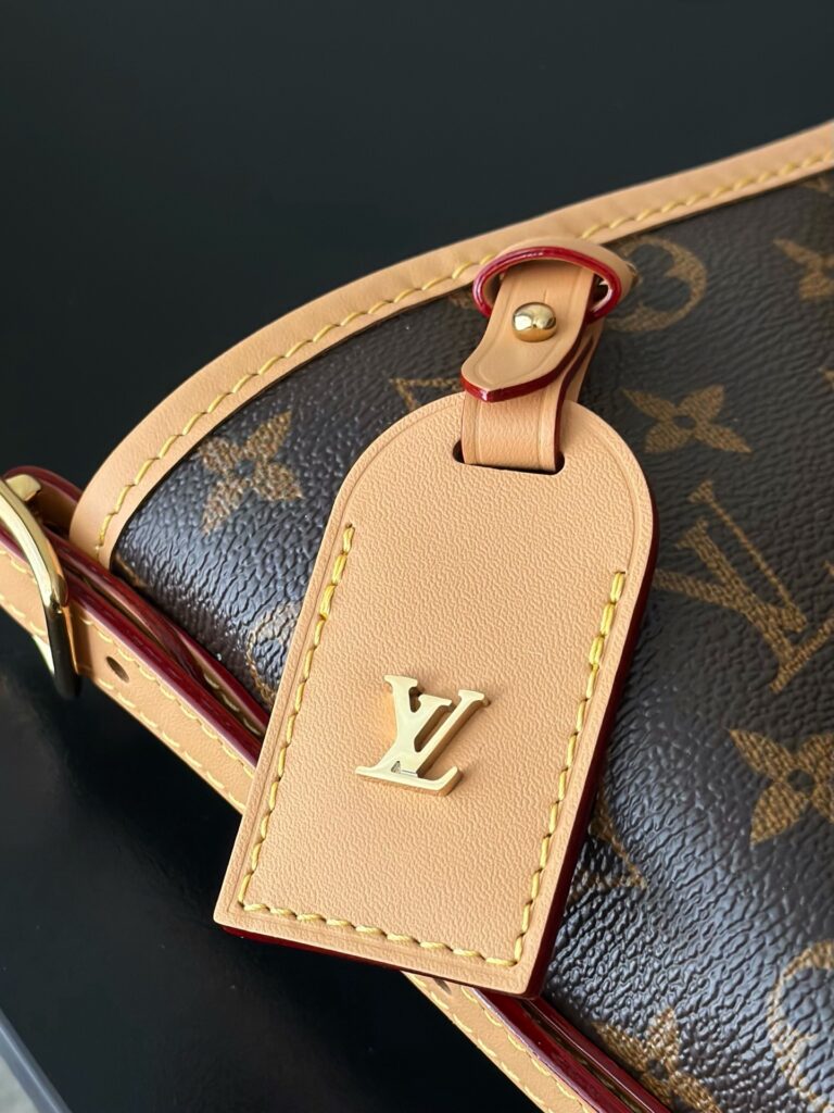 Bolsa CarryAll MM em canvas Monogram 17