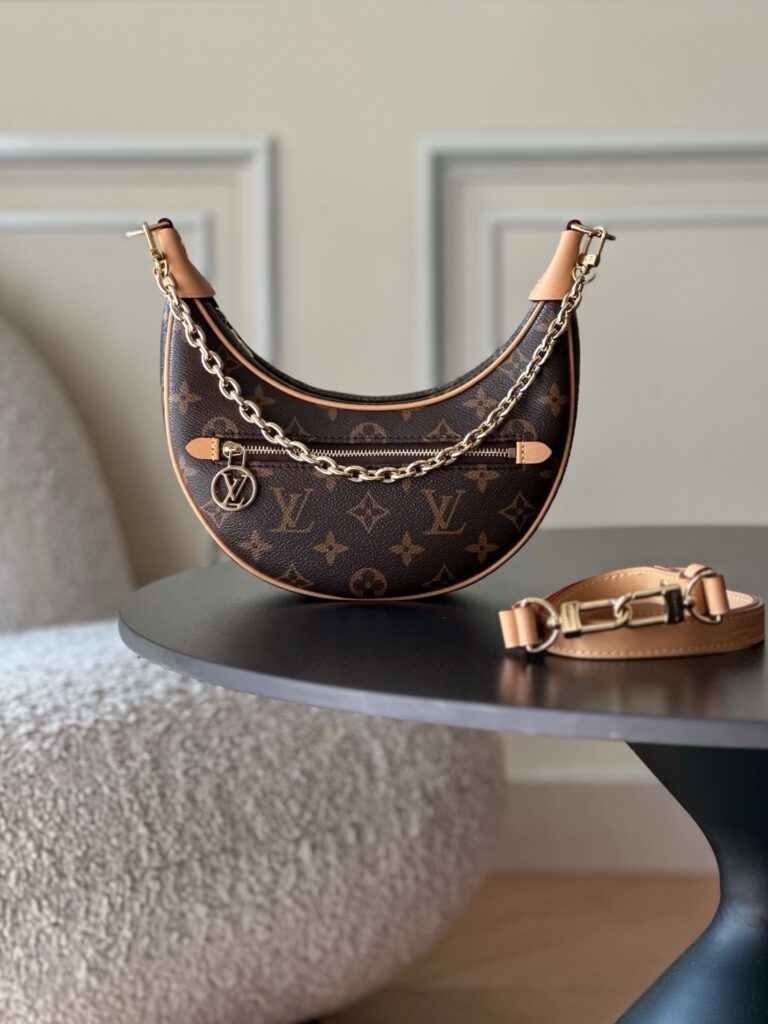 Bolsa Loop Hobo em canvas Monogram 19
