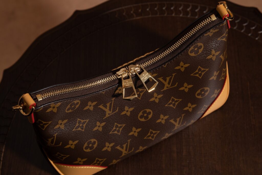 Bolsa Boulogne PM em canvas Monogram 19