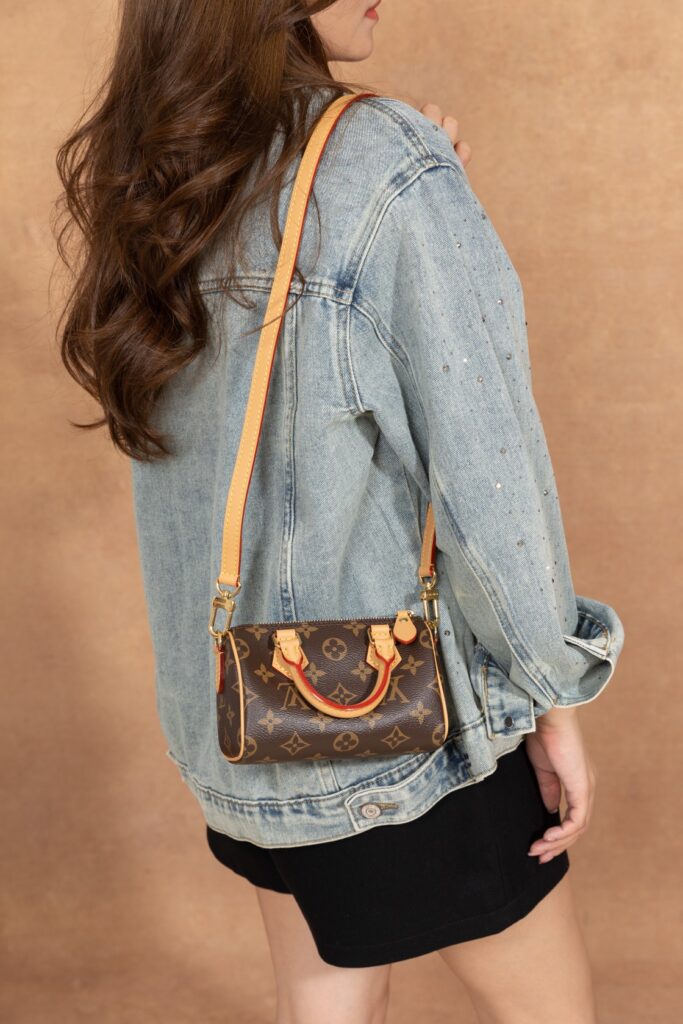 Bolsa Nano Speedy em canvas Monogram 21