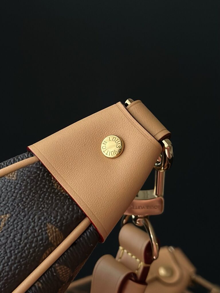 Bolsa Loop Hobo em canvas Monogram 23