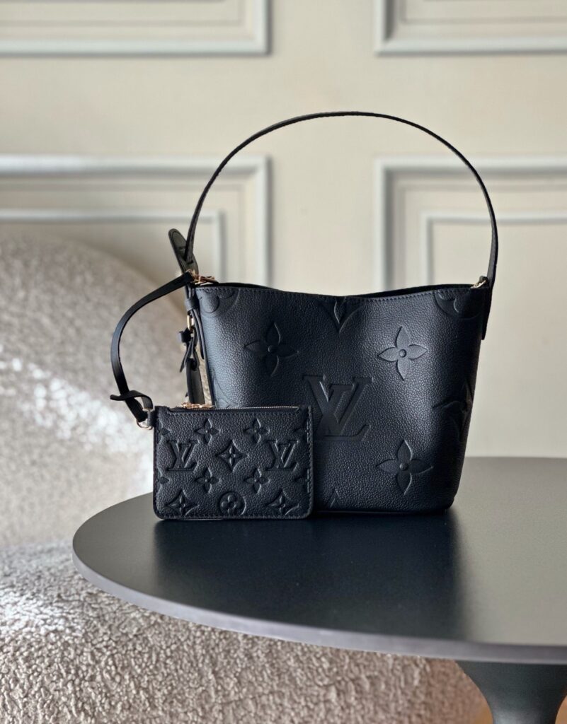 Bolsa All In BB Monogram Empreinte preta duplicate 1