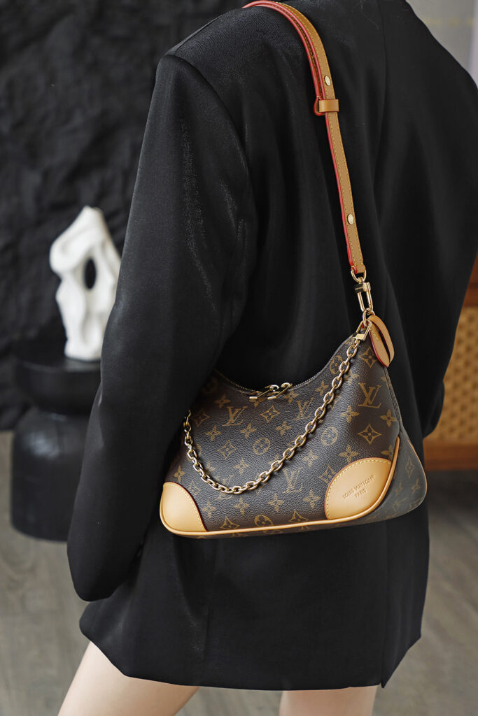 Bolsa Boulogne PM em canvas Monogram 32