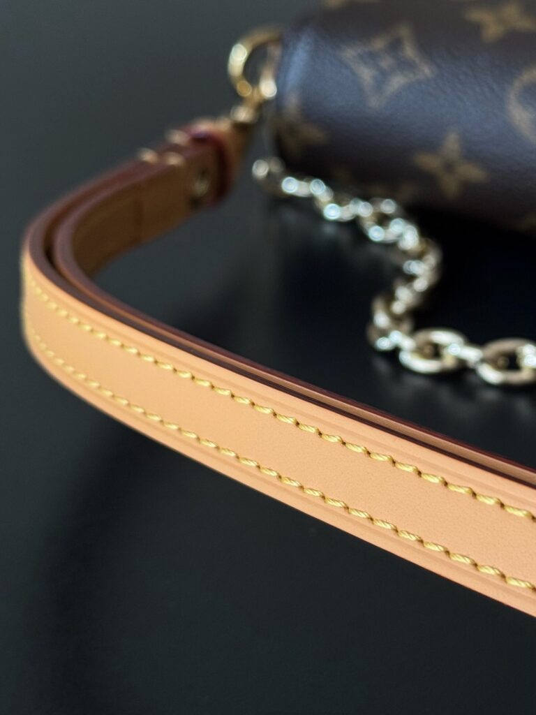 Bolsa Wallet on Chain Ivy em canvas Monogram 35