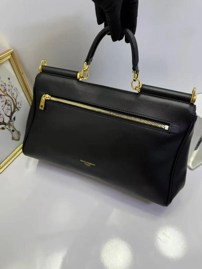 Bolsa estruturada com alça de mão e zíper 31 x 17 cm - Preto - CE001