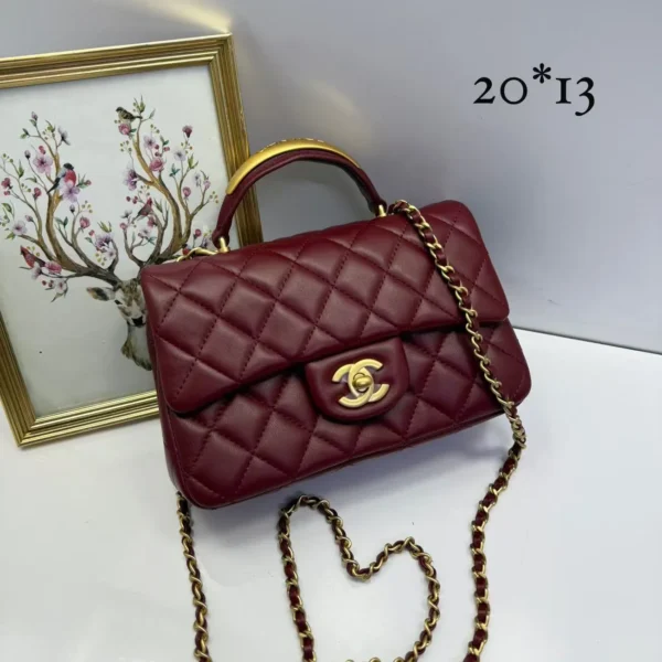Mini bolsa Chanel matelassê vinho com alça de mão 20 x 13 cm - Vinho - CH061
