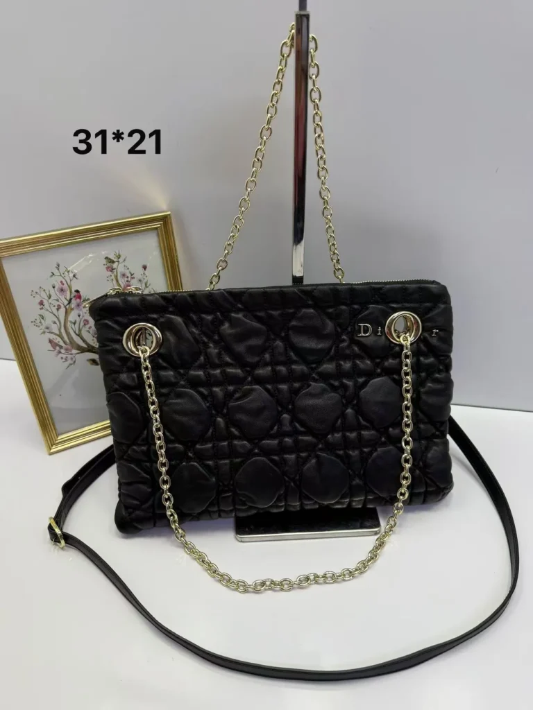 Bolsa Dior Cannage com alça de corrente 31 x 21 cm - Preto - DI001