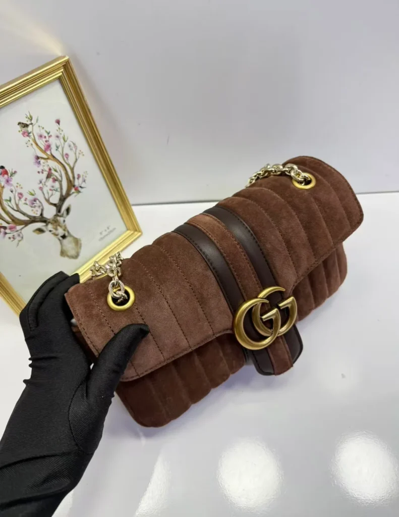 Bolsa de ombro Gucci GG Marmont marrom-escura matelassê - Marrom-escuro - GU076
